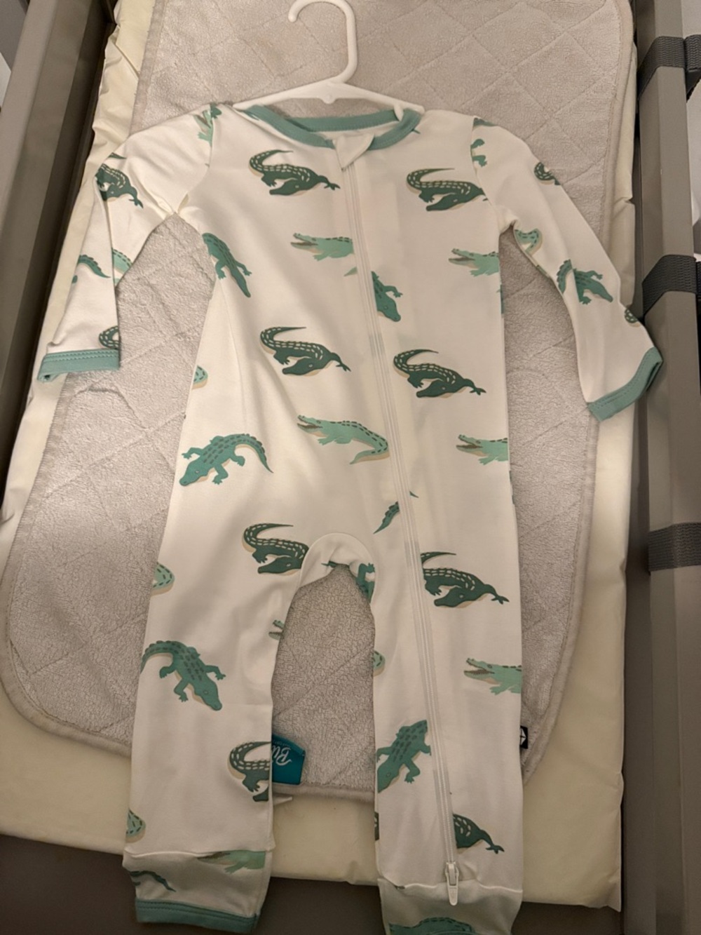 Kyte BABY White Zip Romper with Mint Green Alligator Print
